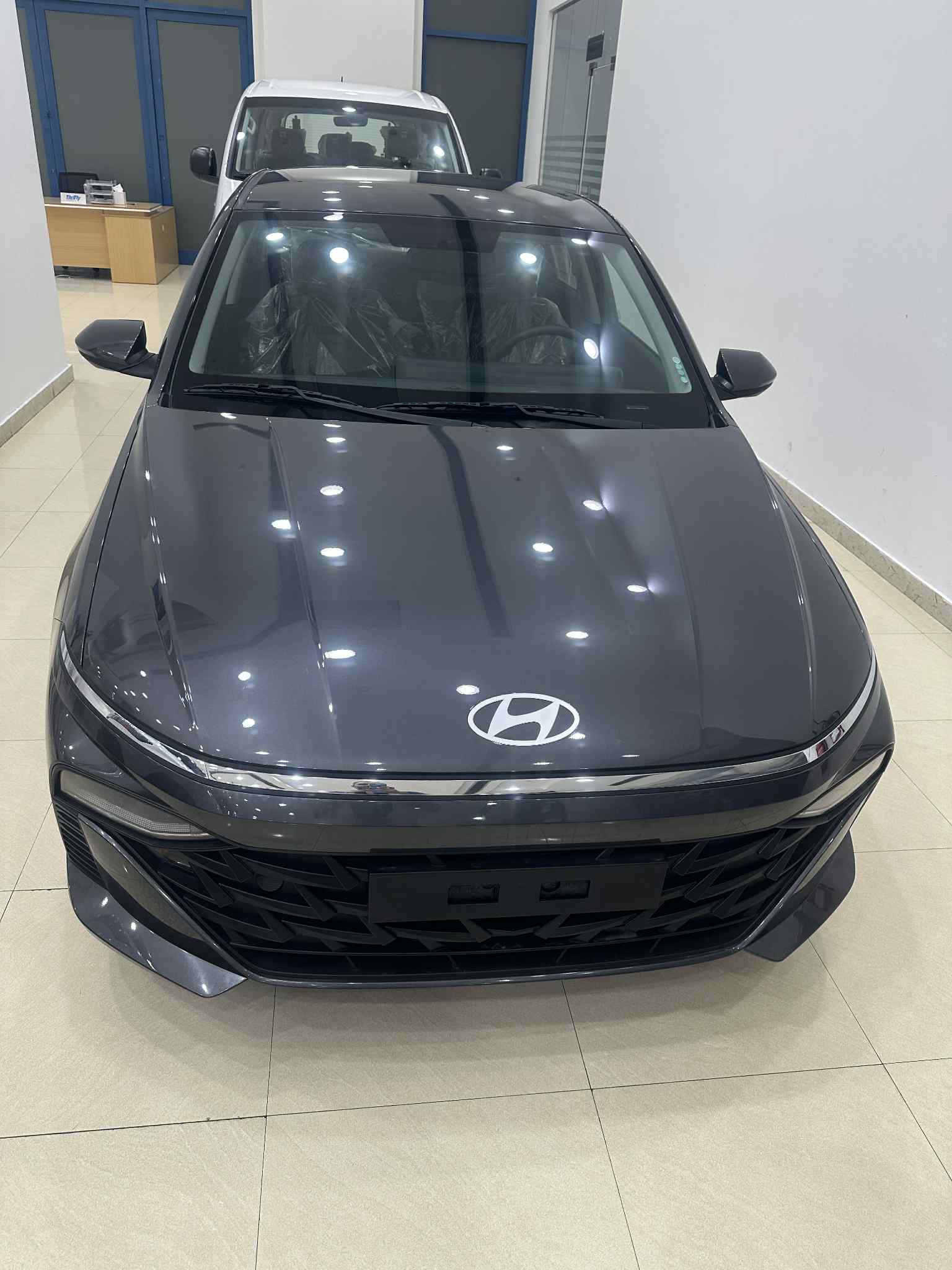 سيارة هيونداي أنيقة